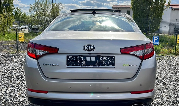 Kia Optima cena 39800 przebieg: 179000, rok produkcji 2013 z Woźniki małe 106